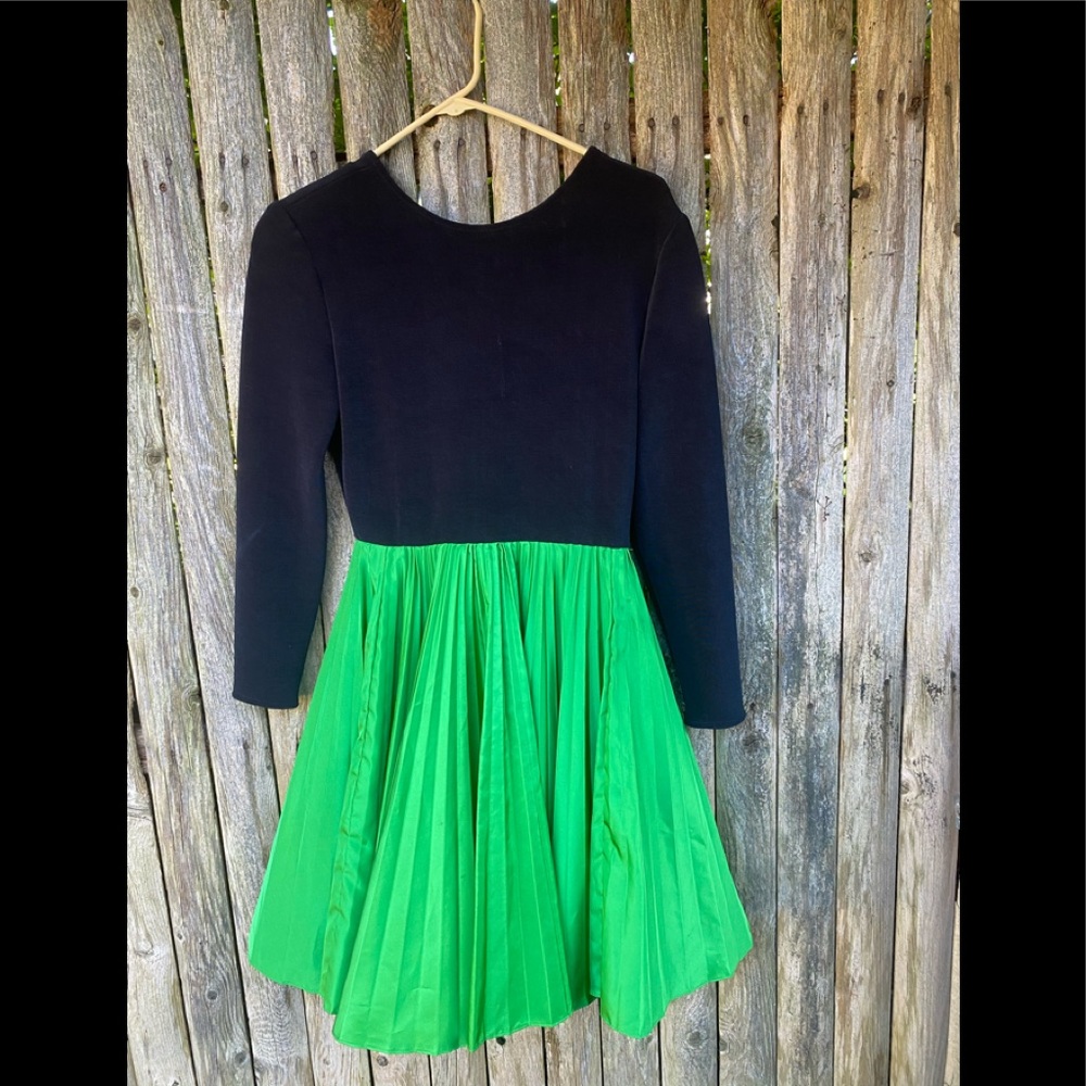 AJ‎ Bari Vintage Union Made party dress black and green size 6